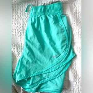 Nike Dri-Fit Tempo Running Shorts